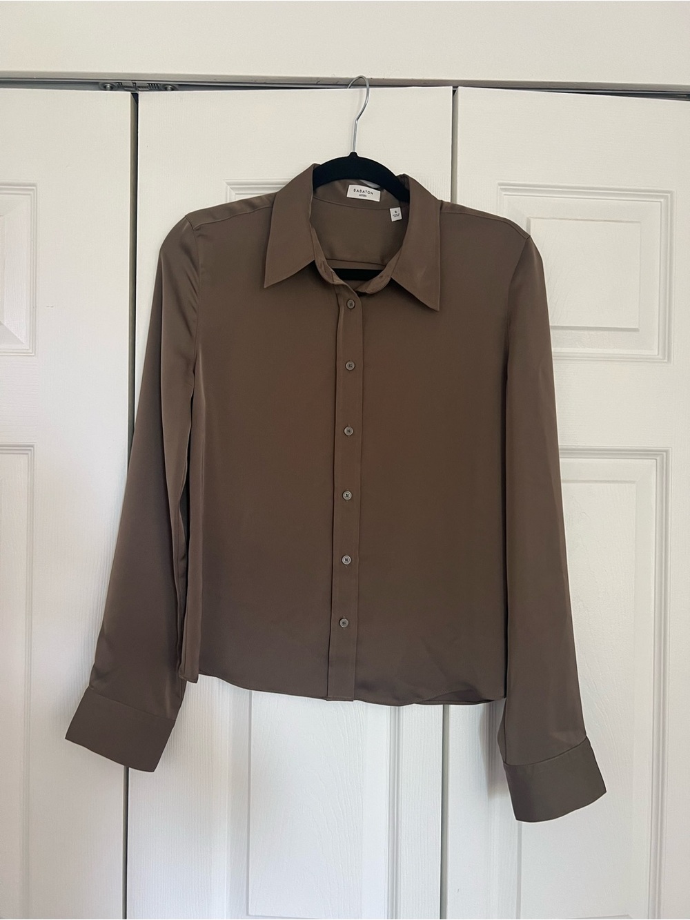 Babaton Women’s Brown Long-Sleeve Dress Shirt